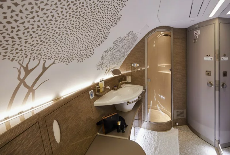 800 a380refreshedshowerspadesigntouches 1211 jpeg - Emirates retrofit