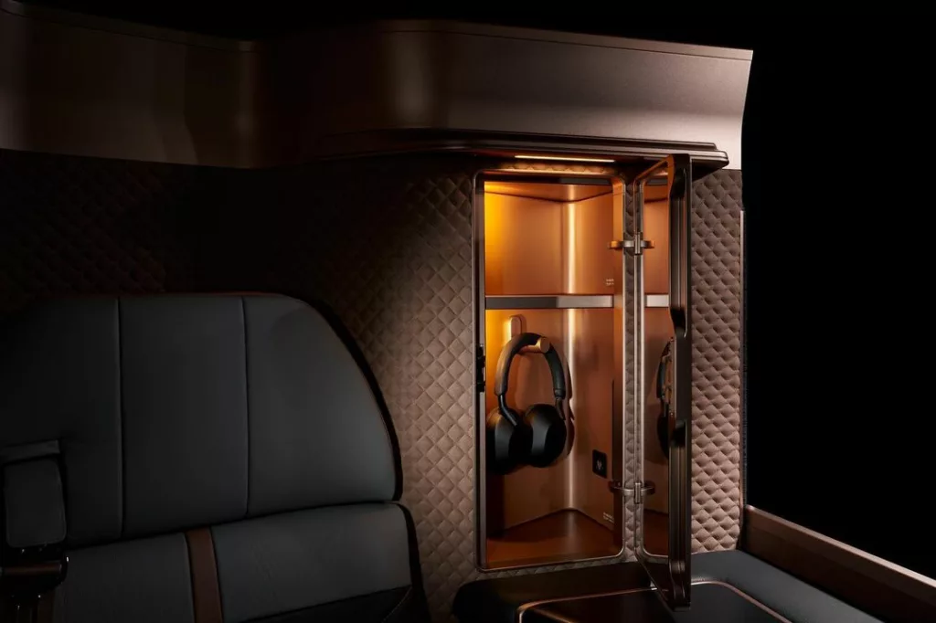 Starlux Airlines A350 First Class