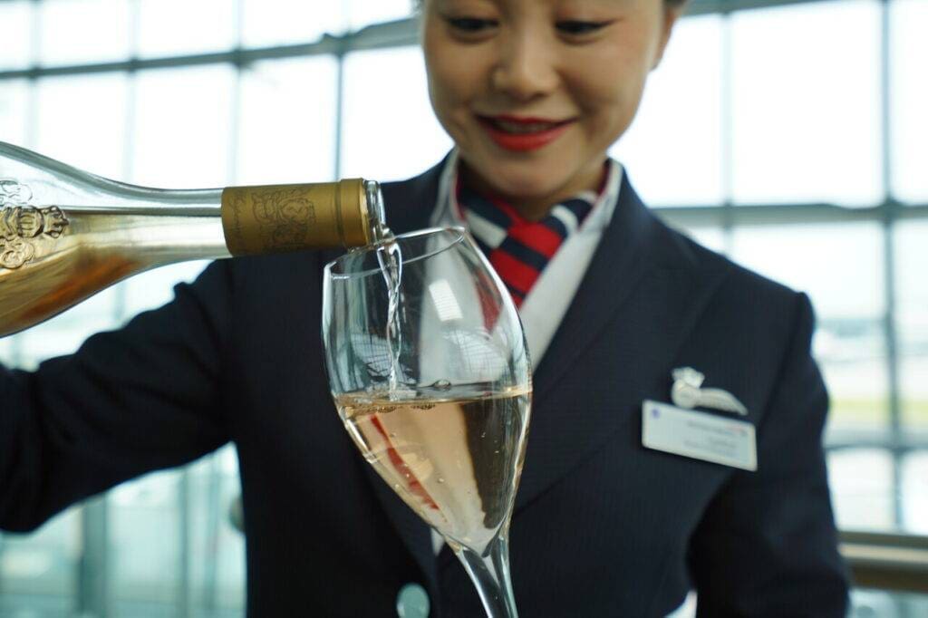 British Airways Whispering Angel Rose Lounge LHR - Whispering Angel Rosé Bar