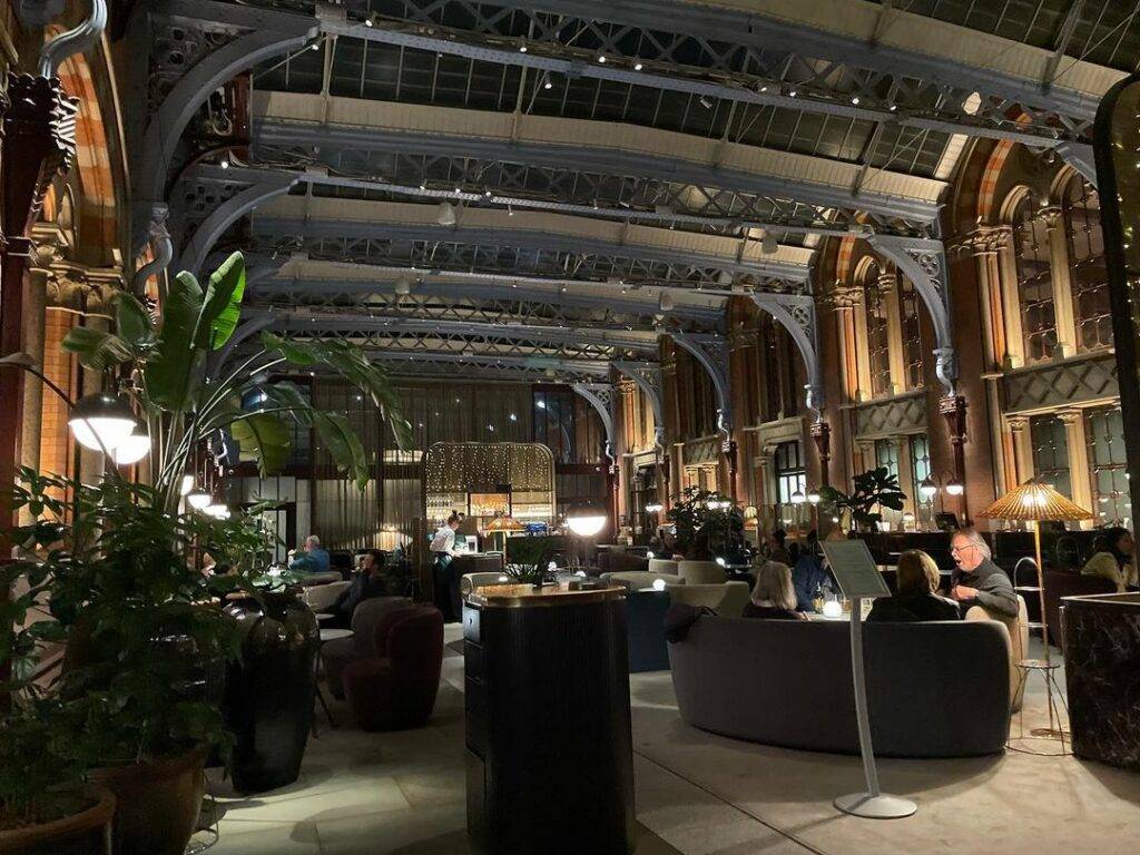 St Pancras - best photo spots in London