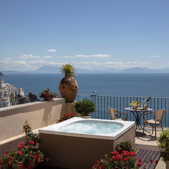 Best hotel pools on the Amalfi Coast - Anantara Grand Hotel Convento di Amalfi