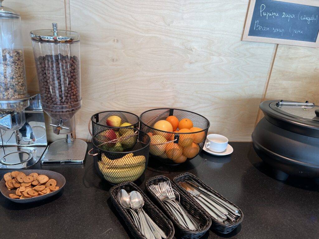 Riga lounge fruit - Primeclass Business Lounge